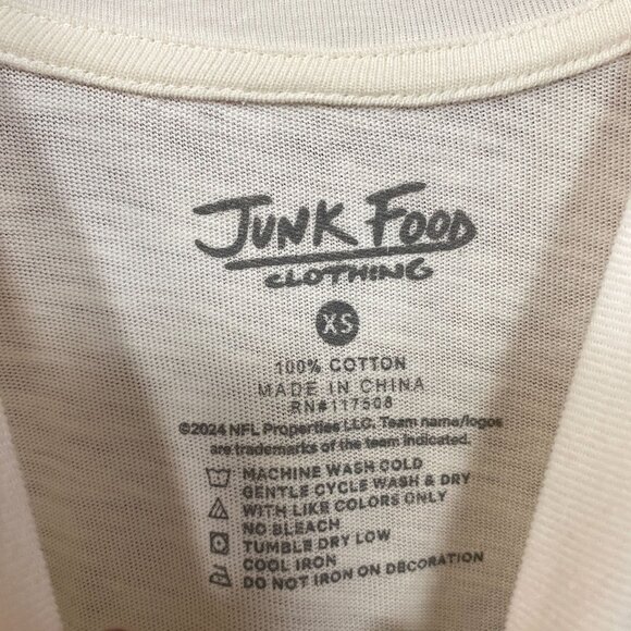 NFL Junk Food Philadelphia Eagles Crop TOP SIZE XS - Picture 4 of 4